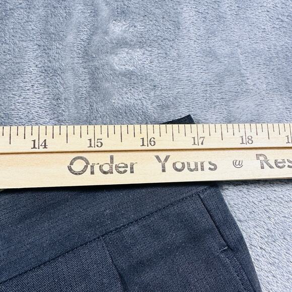 Tommy Bahama Shorts Men’s 35‎ Black Pleated Silk Preppy Business Casual Golf - Picture 5 of 8